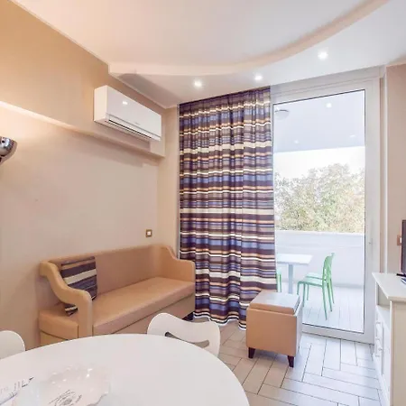 Two-bedroom In Miramare Rn * Rimini